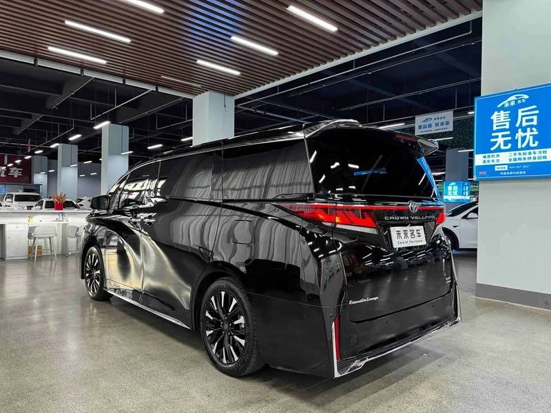 Toyota Vellfire — фото 15