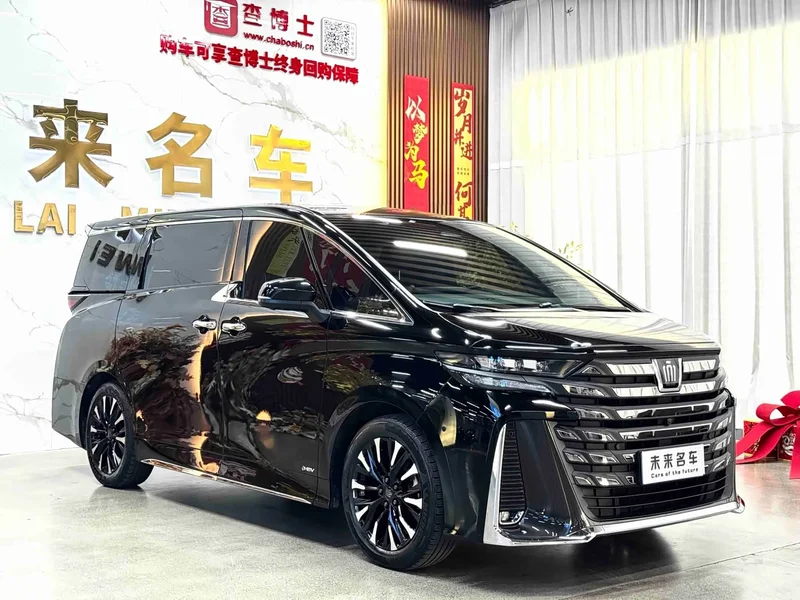 Toyota Vellfire — фото 3
