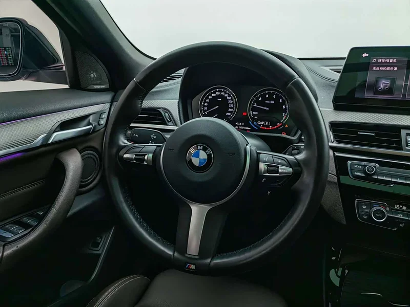 BMW X2 — фото 15