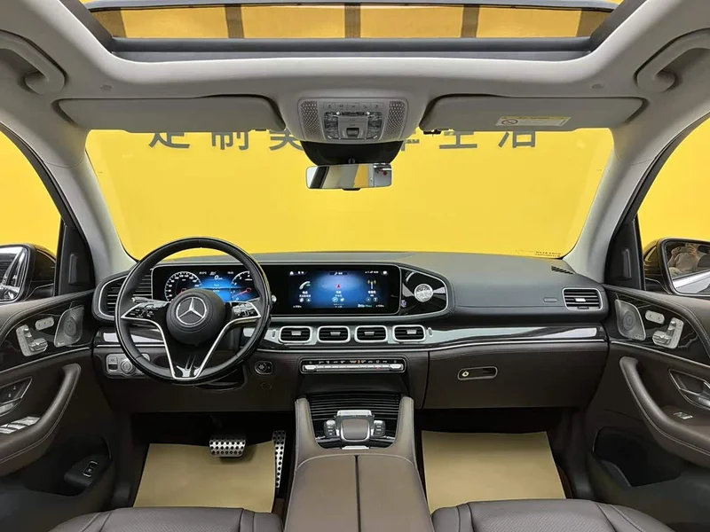 Mercedes-Benz GLS — фото 14