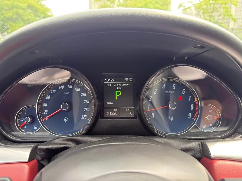 Maserati GranTurismo — фото 16