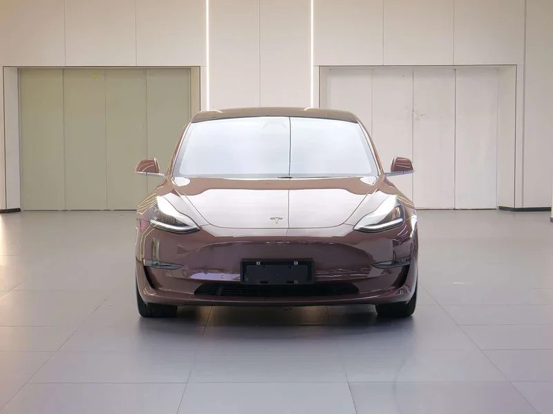 Tesla Model 3 — фото 3
