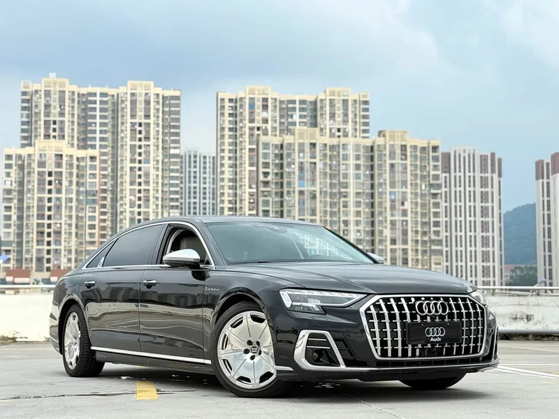 Audi A8 — фото 3