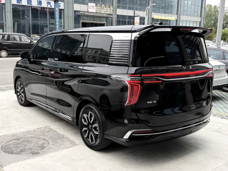 Hongqi HQ9 — фото 6