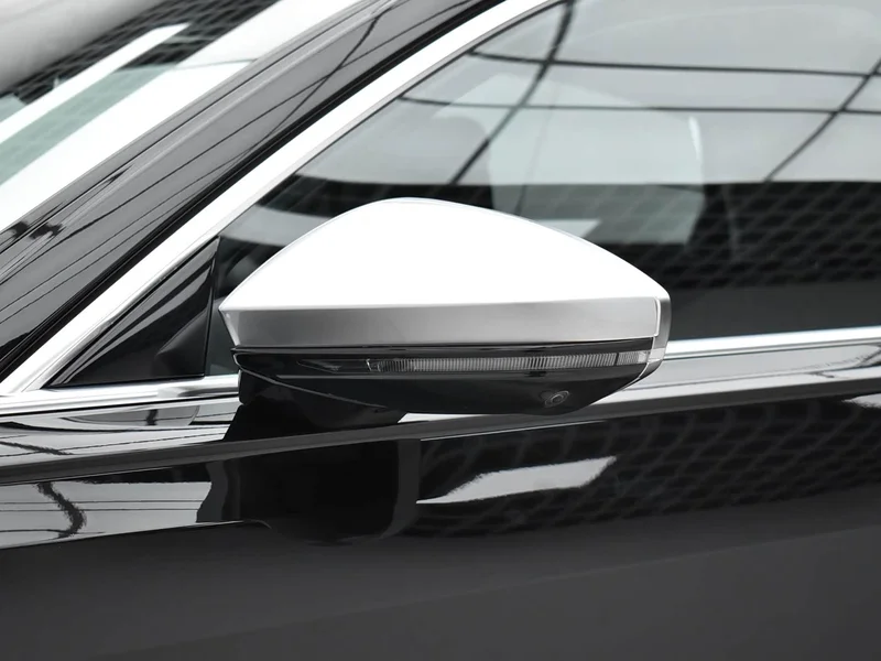 Audi A8 — фото 25
