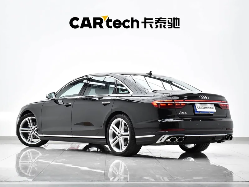 Audi A8 — фото 31