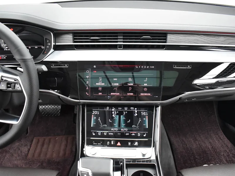 Audi A8 — фото 7
