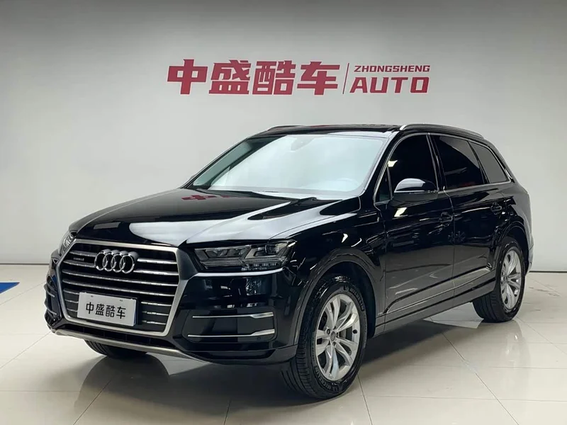 Audi Q7 — фото 1