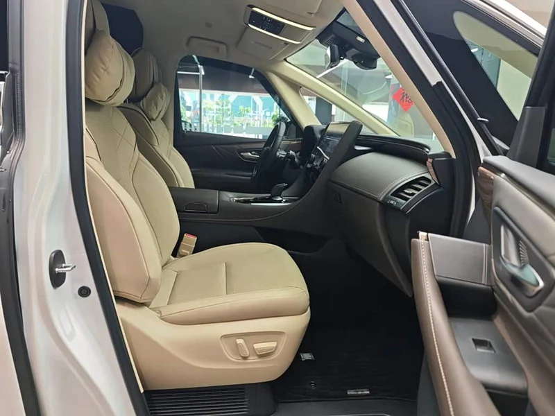 Toyota Vellfire — фото 11