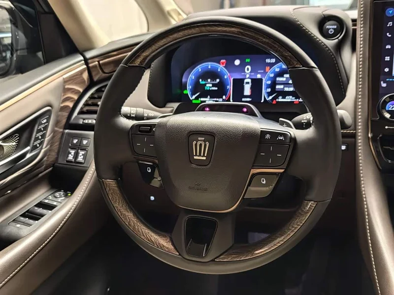 Toyota Vellfire — фото 14