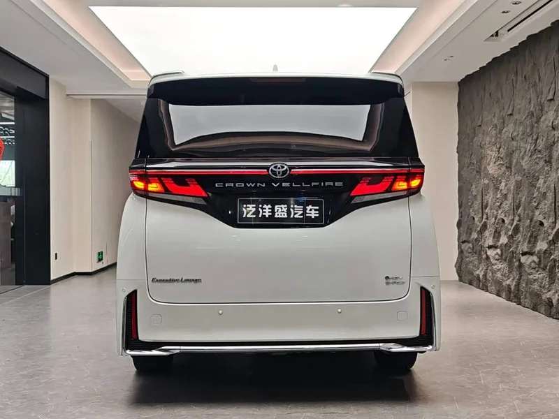 Toyota Vellfire — фото 18