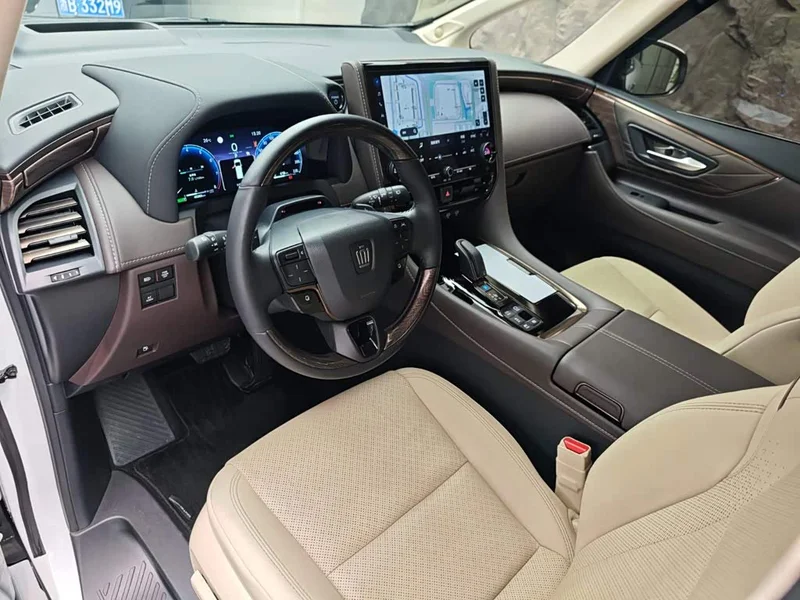Toyota Vellfire — фото 6