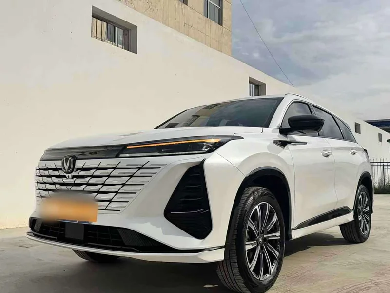 Changan CS75PLUS — фото 1