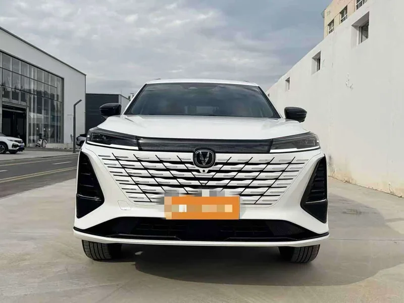 Changan CS75PLUS — фото 3
