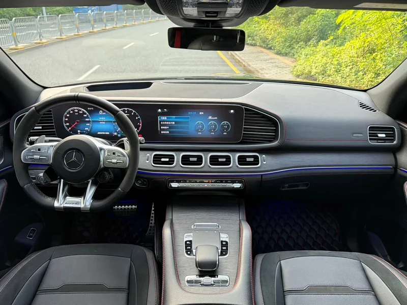 Mercedes-Benz GLE AMG — фото 12