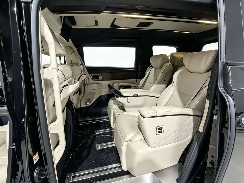 Toyota Vellfire — фото 7