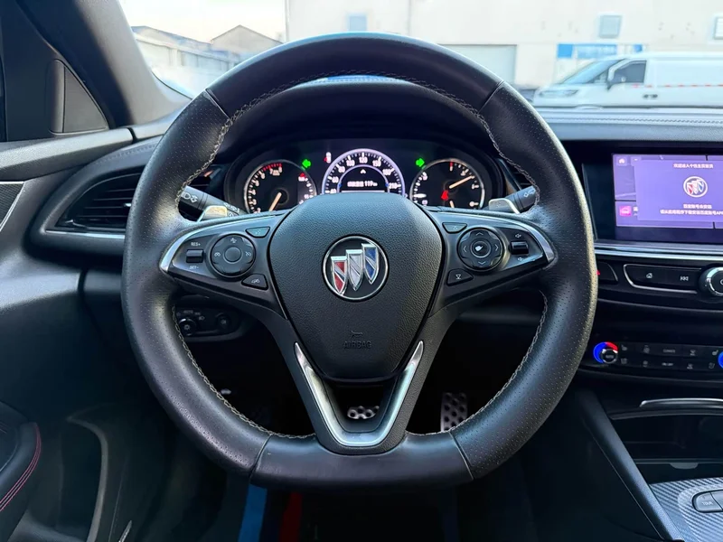 Buick Regal — фото 10