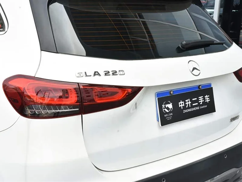 Mercedes-Benz GLA — фото 11