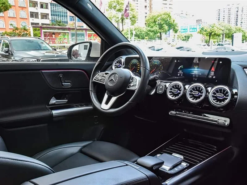 Mercedes-Benz GLA — фото 23