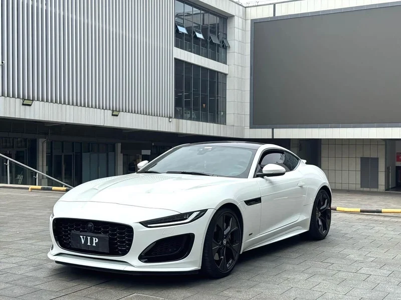 Jaguar F-TYPE — фото 1
