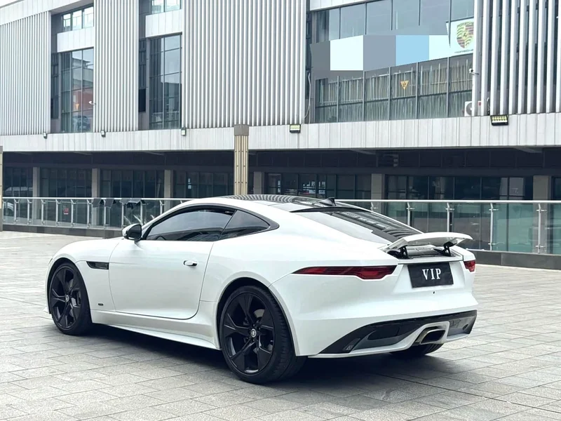 Jaguar F-TYPE — фото 10