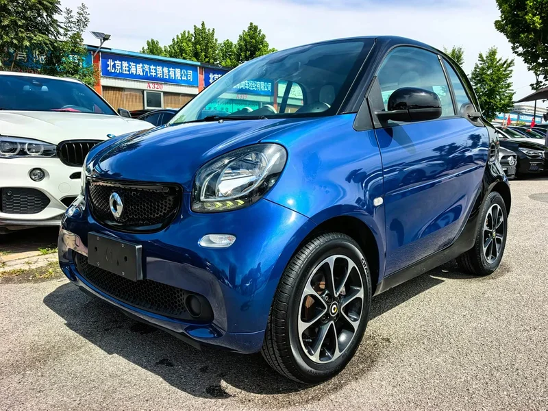 Smart Fortwo — фото 1