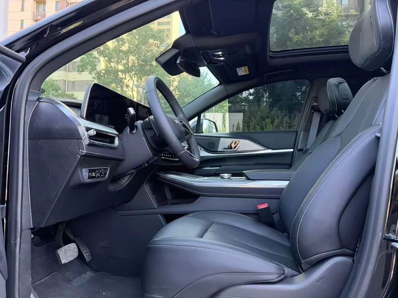 Cadillac XT5 — фото 4