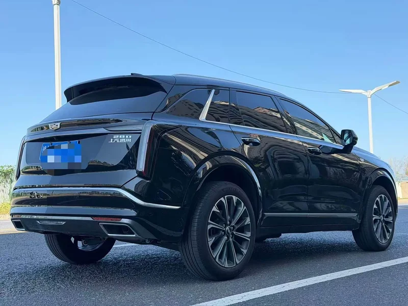 Cadillac XT5 — фото 9