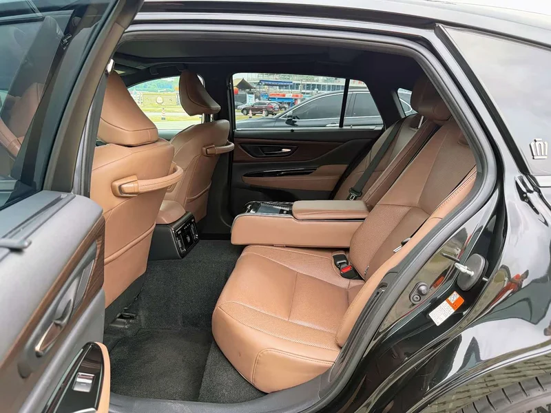 Toyota Crown Imported — фото 14