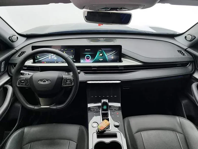 Chery Tiggo 8 Plus — фото 12