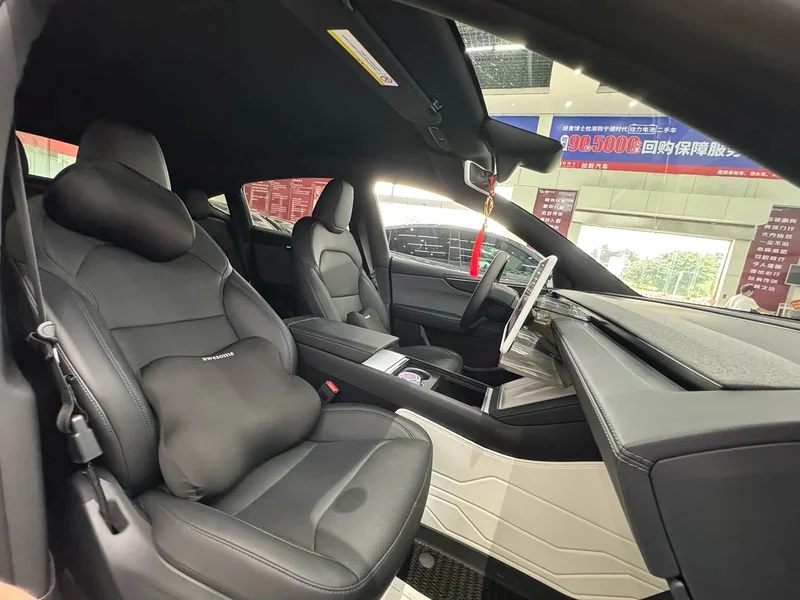 Tesla Model Y — фото 14