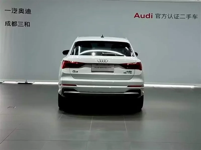 Audi Q3 — фото 5