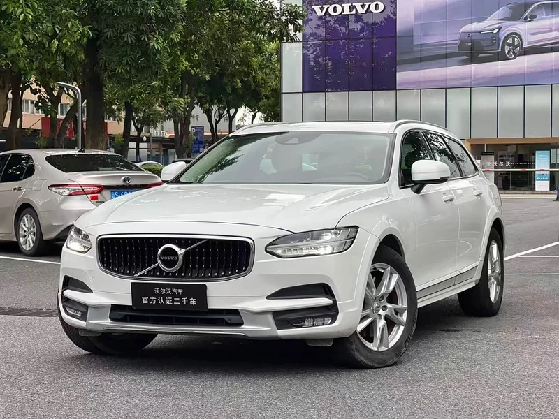 Volvo V90