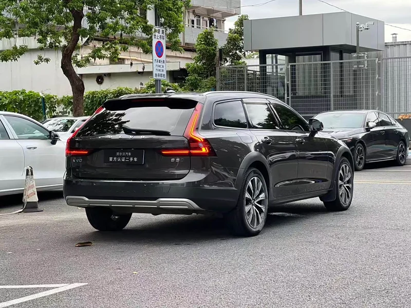Volvo V90 — фото 5