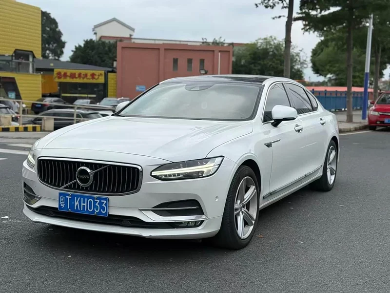 Volvo S90 — фото 2