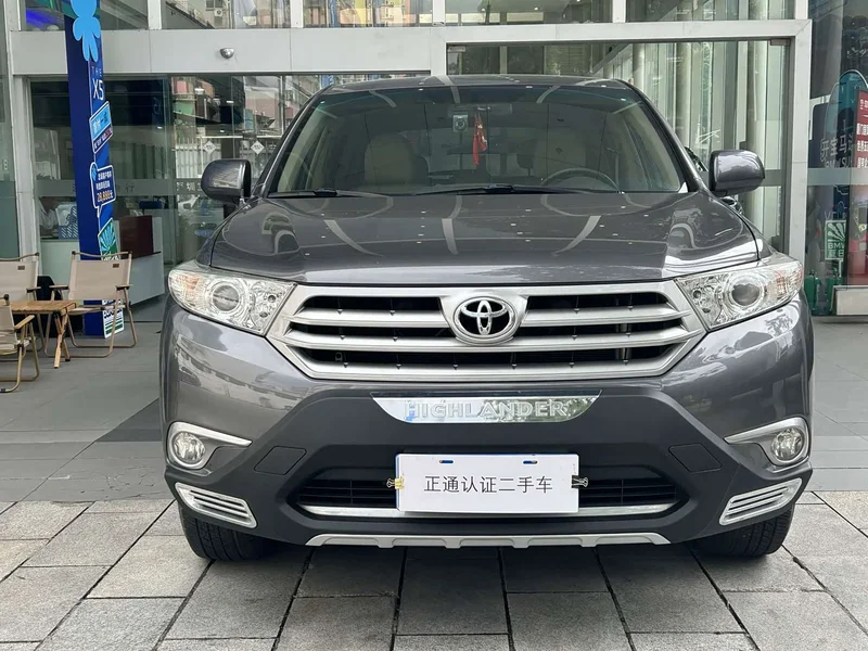 Toyota Highlander — фото 2