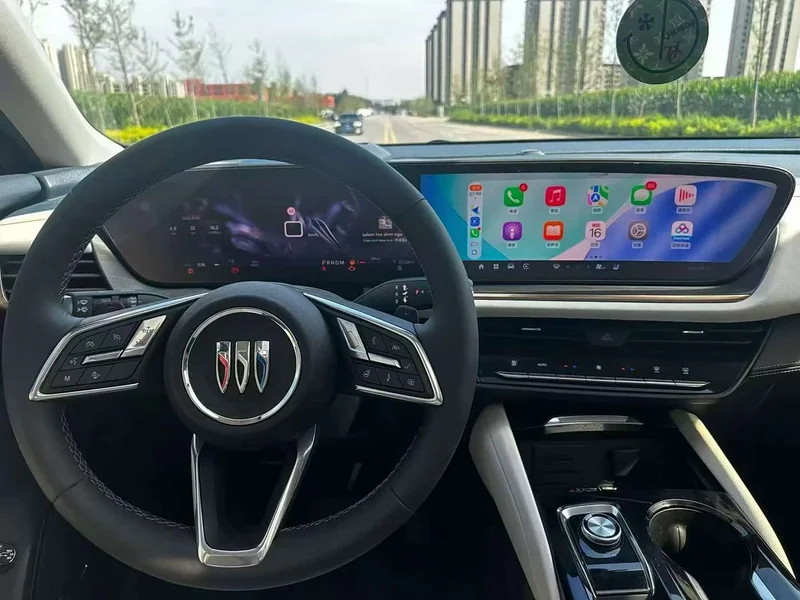 Buick Envision Plus — фото 5