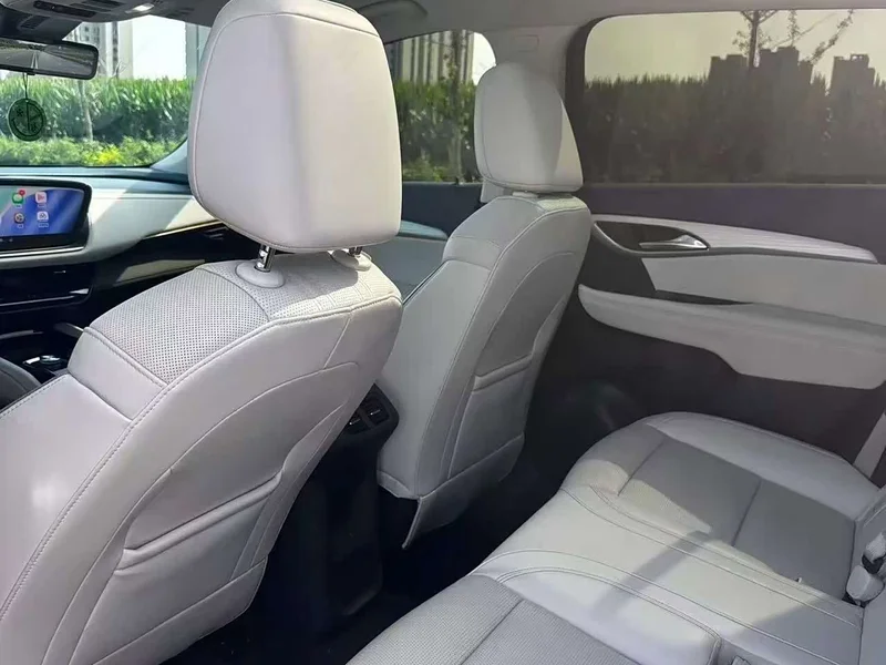 Buick Envision Plus — фото 8