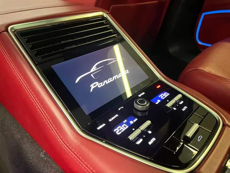 Porsche Panamera — фото 13