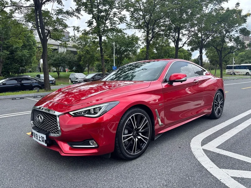 Infiniti Q60