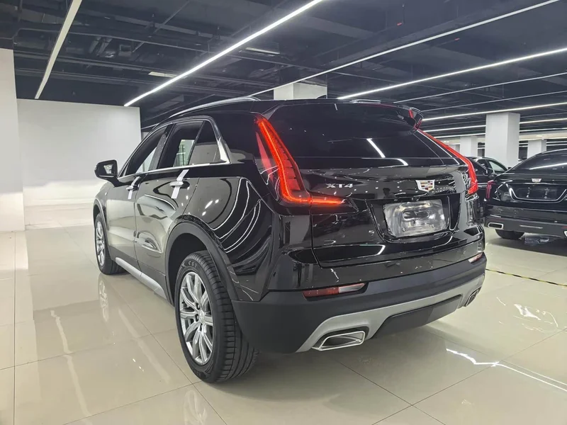 Cadillac XT4 — фото 6