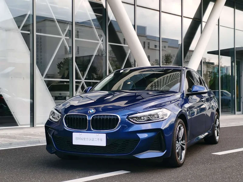 BMW 1-Series — фото 1