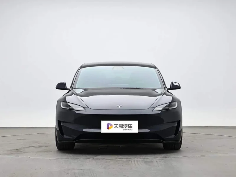 Tesla Model 3 — фото 2