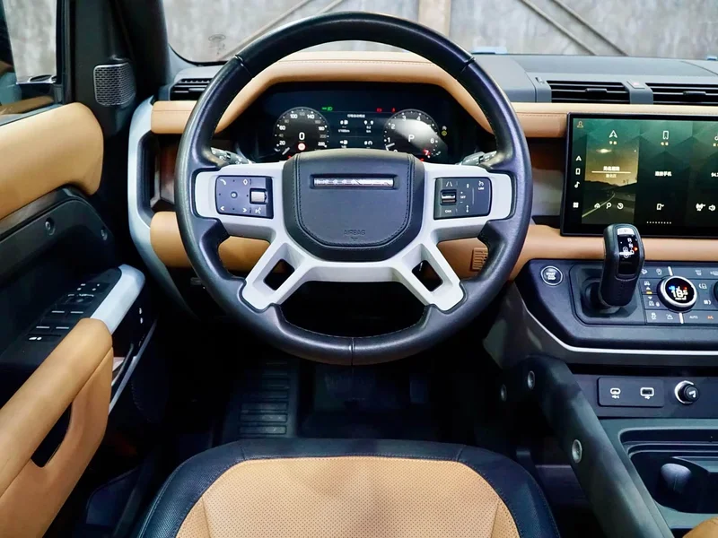Land Rover Defender — фото 11