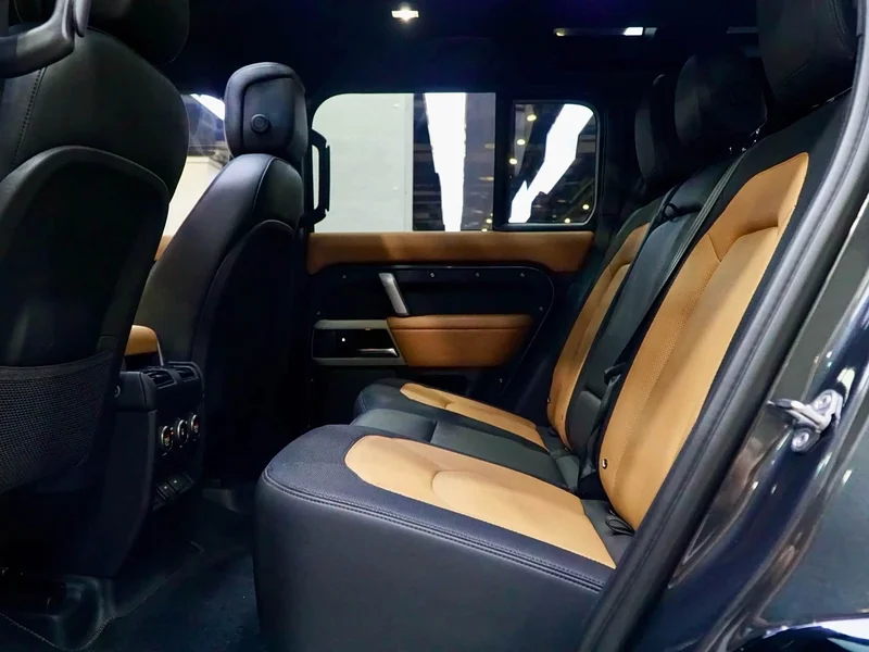 Land Rover Defender — фото 13