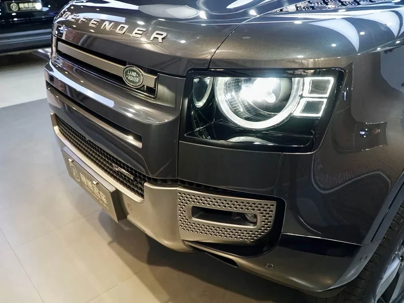 Land Rover Defender — фото 20