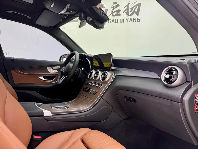 Mercedes-Benz GLC — фото 14