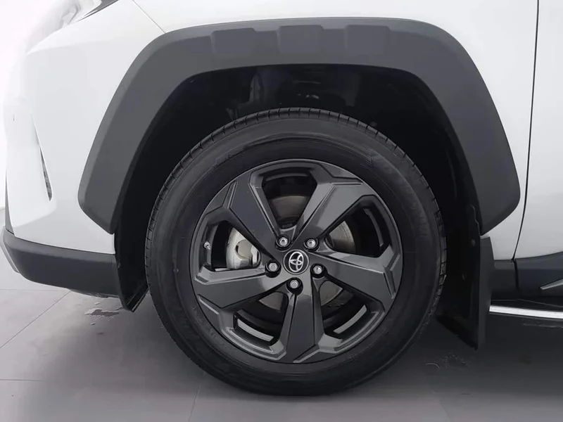 Toyota RAV4 Rongfang — фото 17