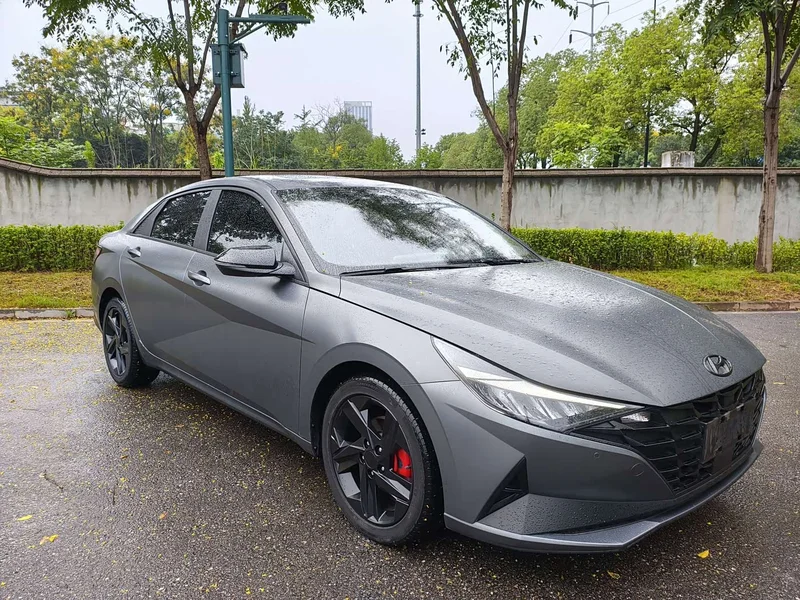 Hyundai Elantra — фото 2