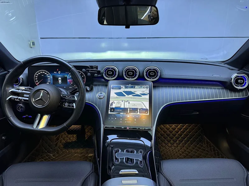 Mercedes-Benz C-Class — фото 7